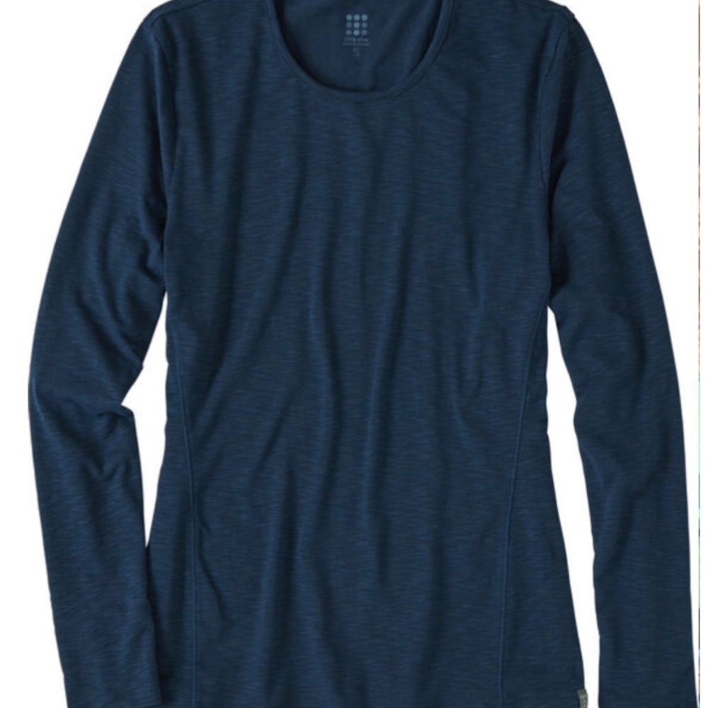 Title Nine Henerala 2.0 Long Sleeve Tee - Size Medium